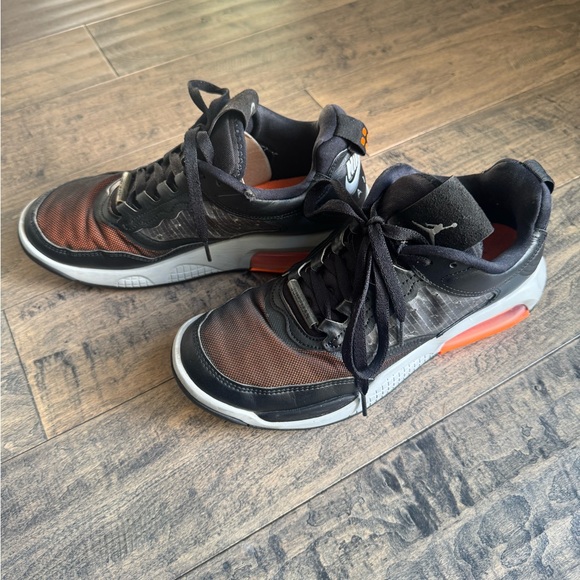 Air Jordan Max 200 'Black Solar Flare' (8.5) CD6105-008 - Picture 4 of 6